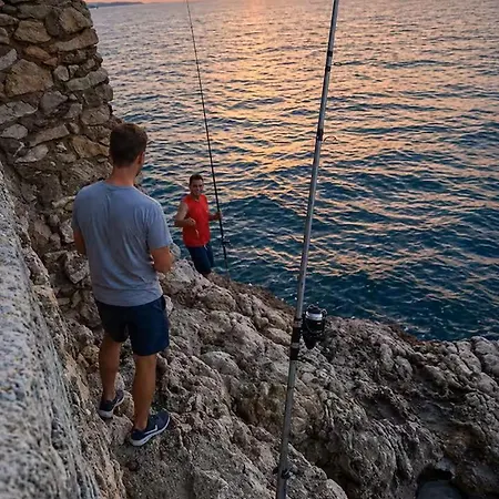 Sunrise Cliff Apartman
